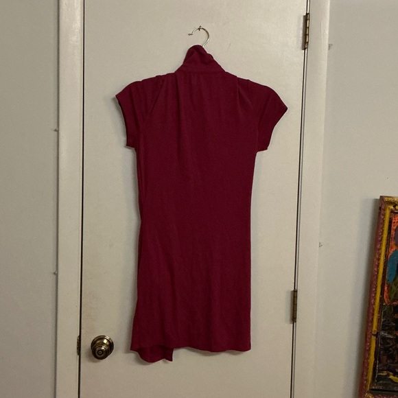 ๐บSO Vibrant Magenta button up beach cover up ๐บ - Picture 5 of 5